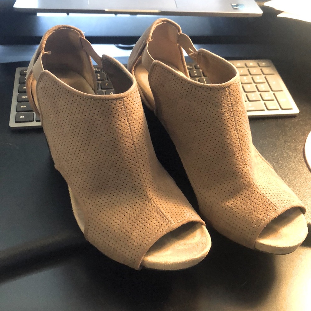 Super cute cut out wedges